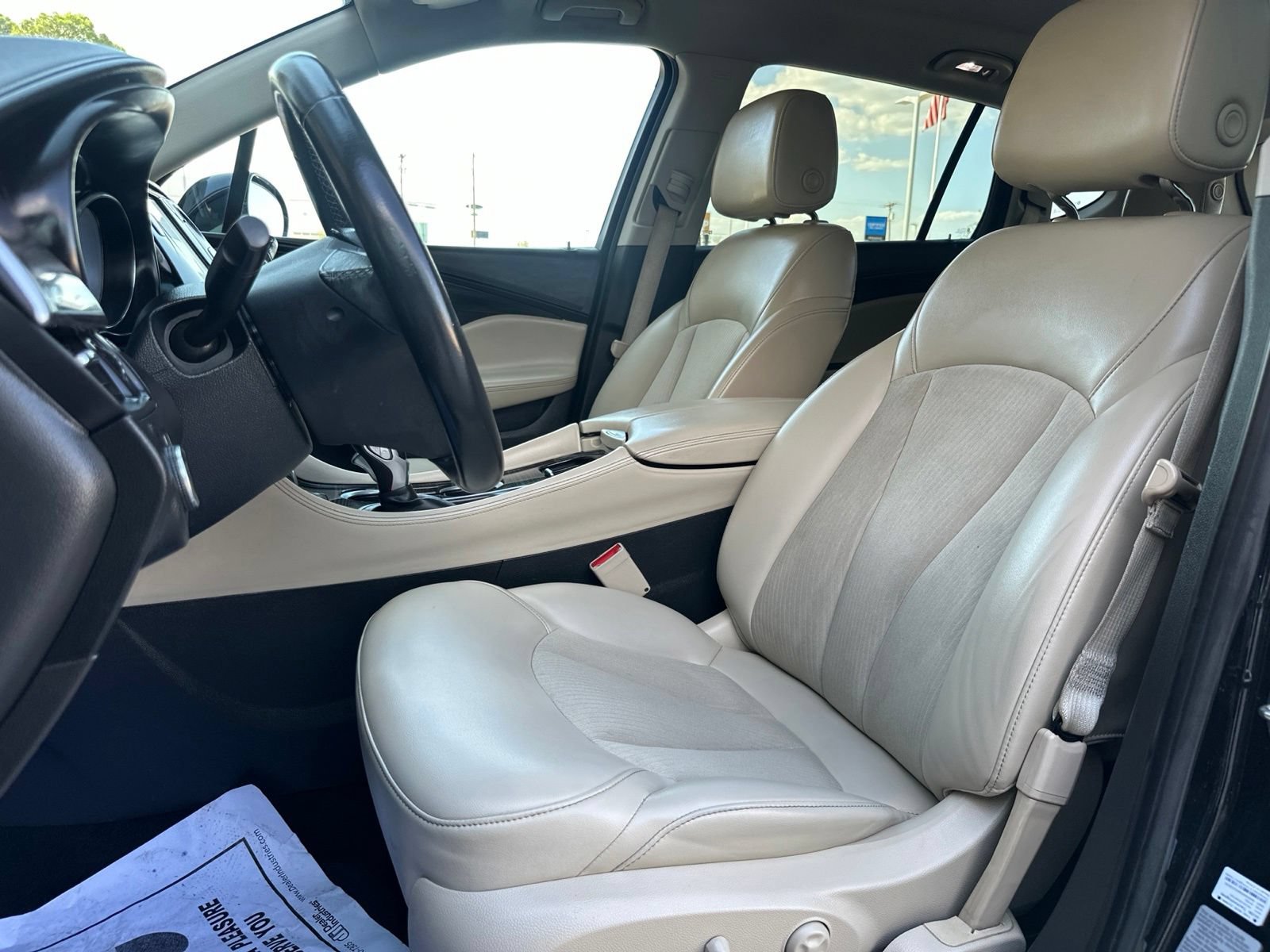 Used 2020 Buick Envision Preferred FWD image 12