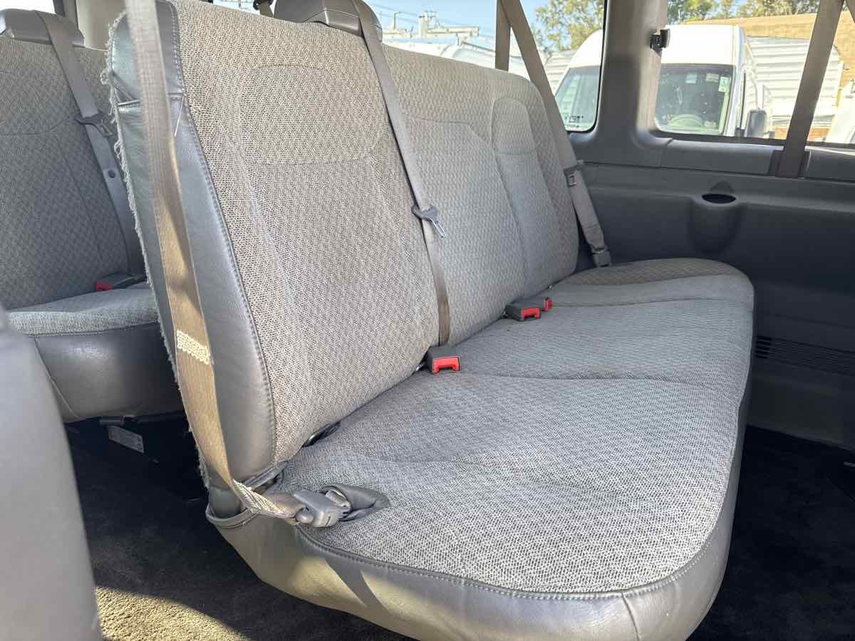 Used 2017 Chevrolet Express 3500 LT w/ LT Preferred Equipment Group image 12