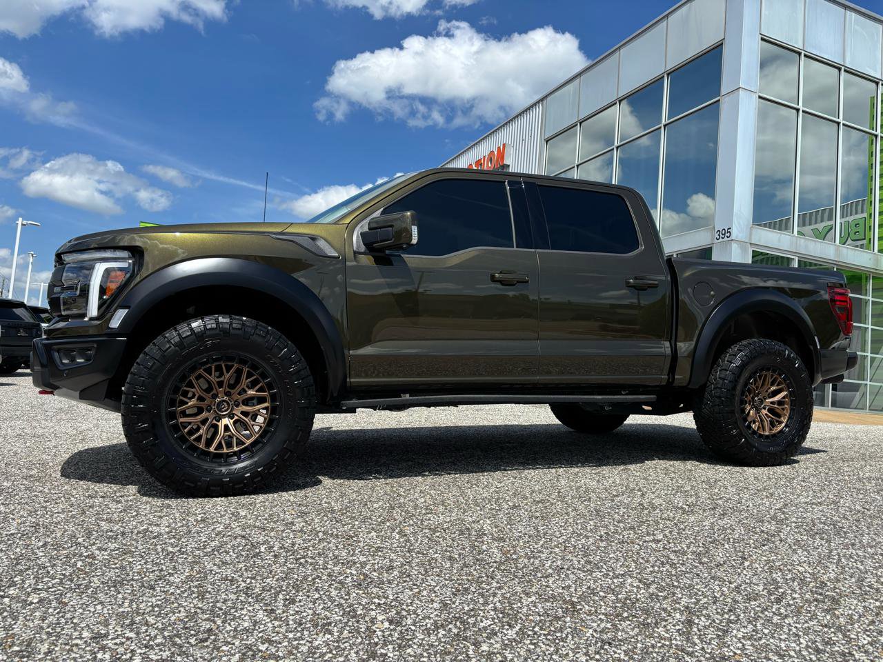 Used 2025 Ford F150 Raptor image 3