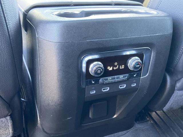Used 2024 GMC Yukon Denali w/ Denali Reserve Package image 18