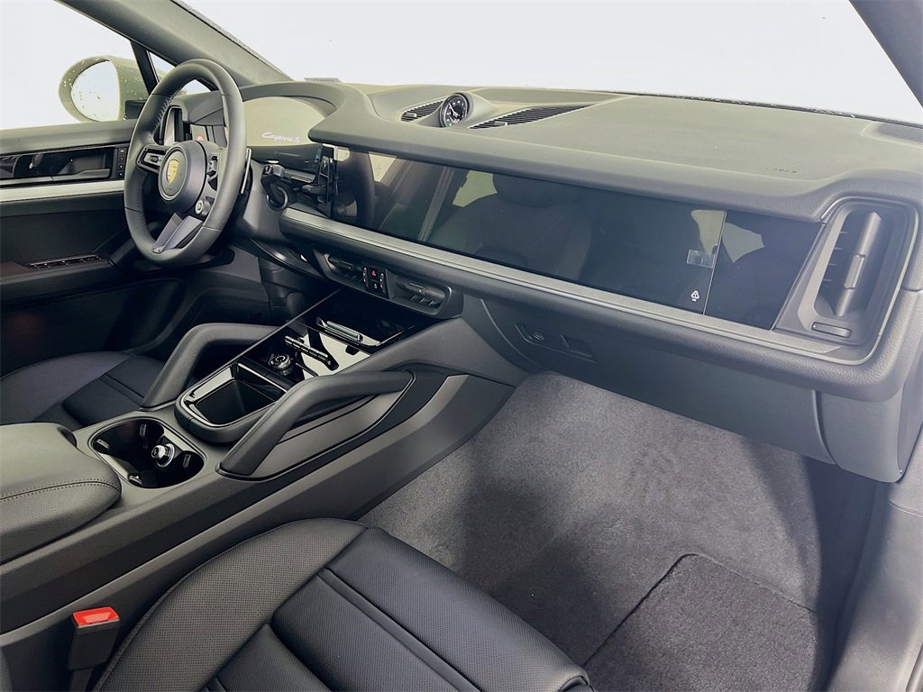 New 2026 Porsche Cayenne S image 31