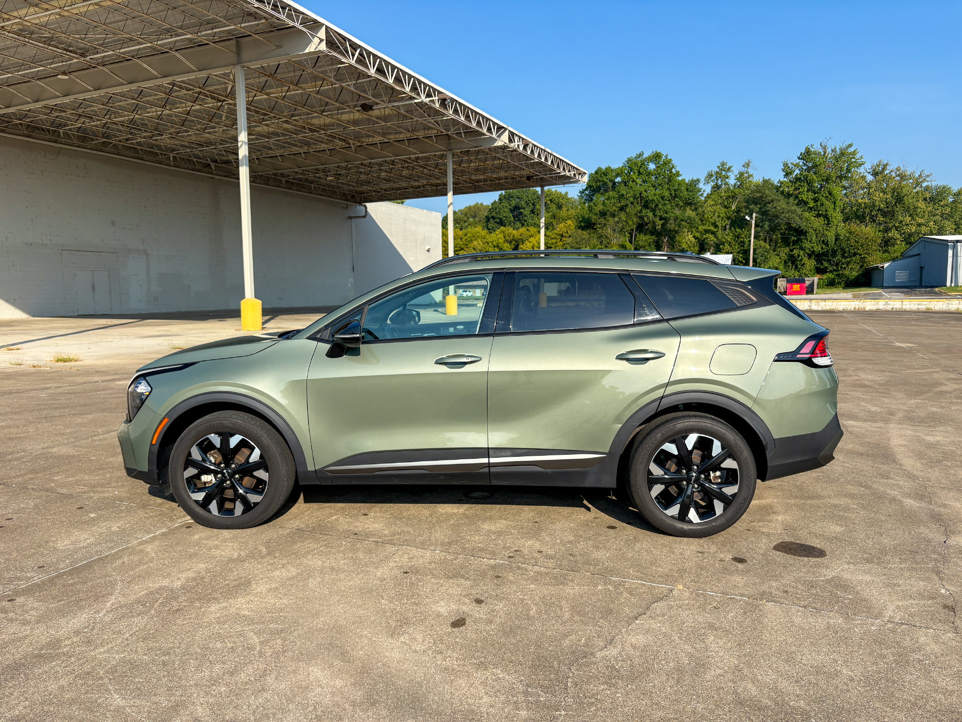 Used 2023 Kia Sportage X-Line w/ X-Line Premium Package AWD/4WD image 6