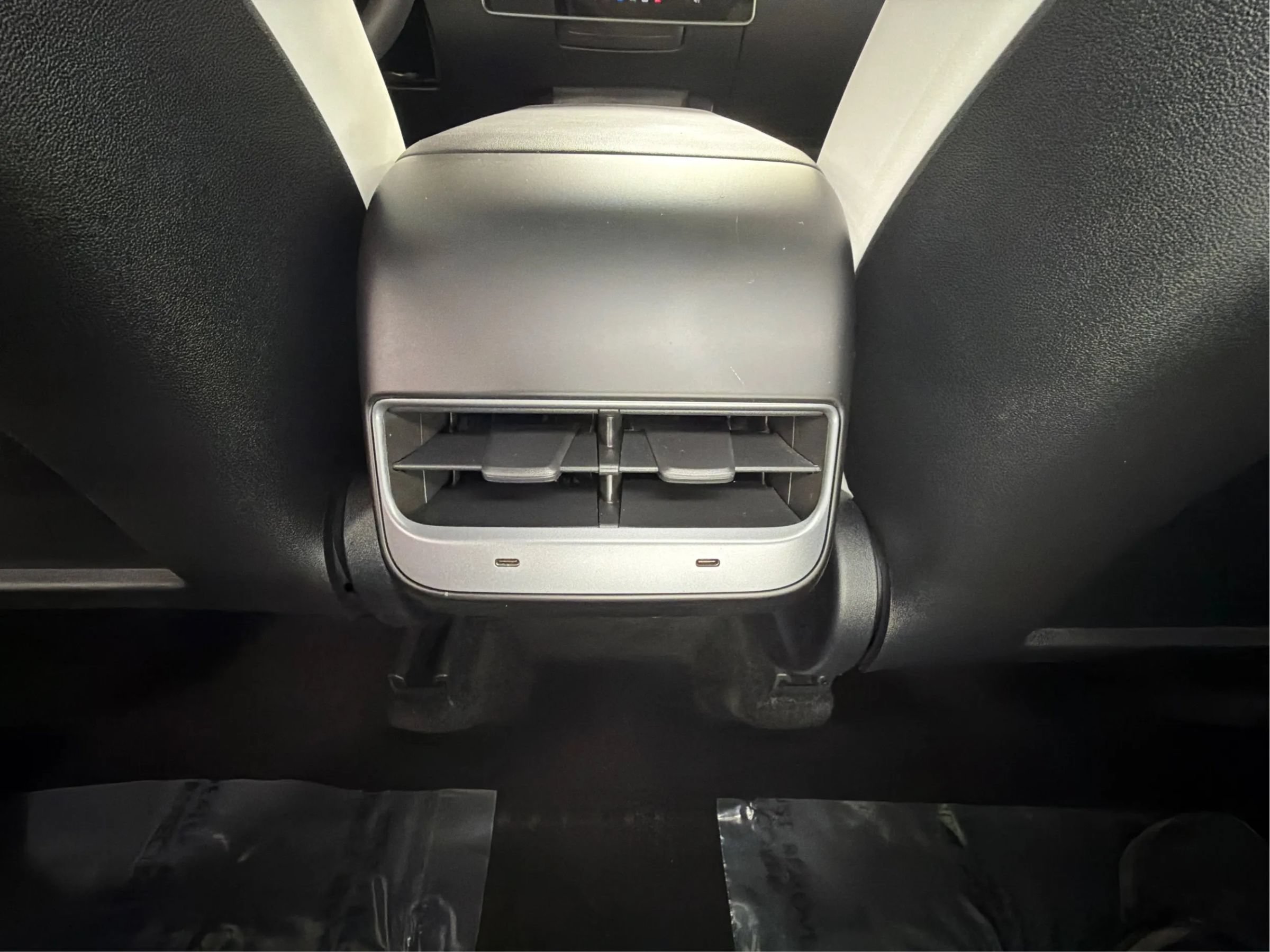 Used 2024 Tesla Model Y Long Range AWD/4WD image 35