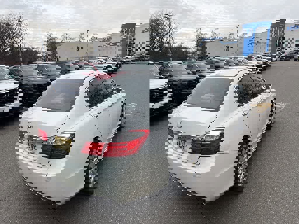 Used 2015 Honda Accord EX-L image 18