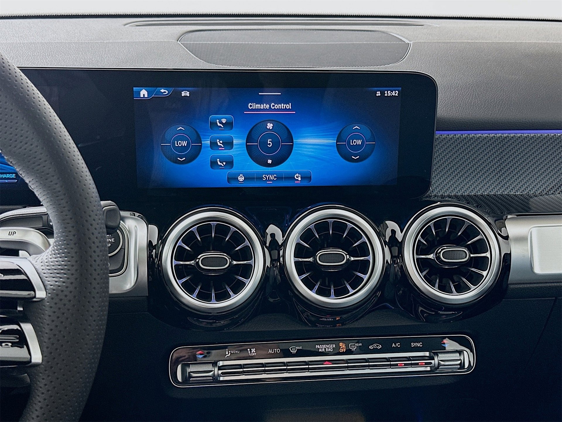 New 2026 Mercedes-Benz GLB 35 AMG 4MATIC image 16