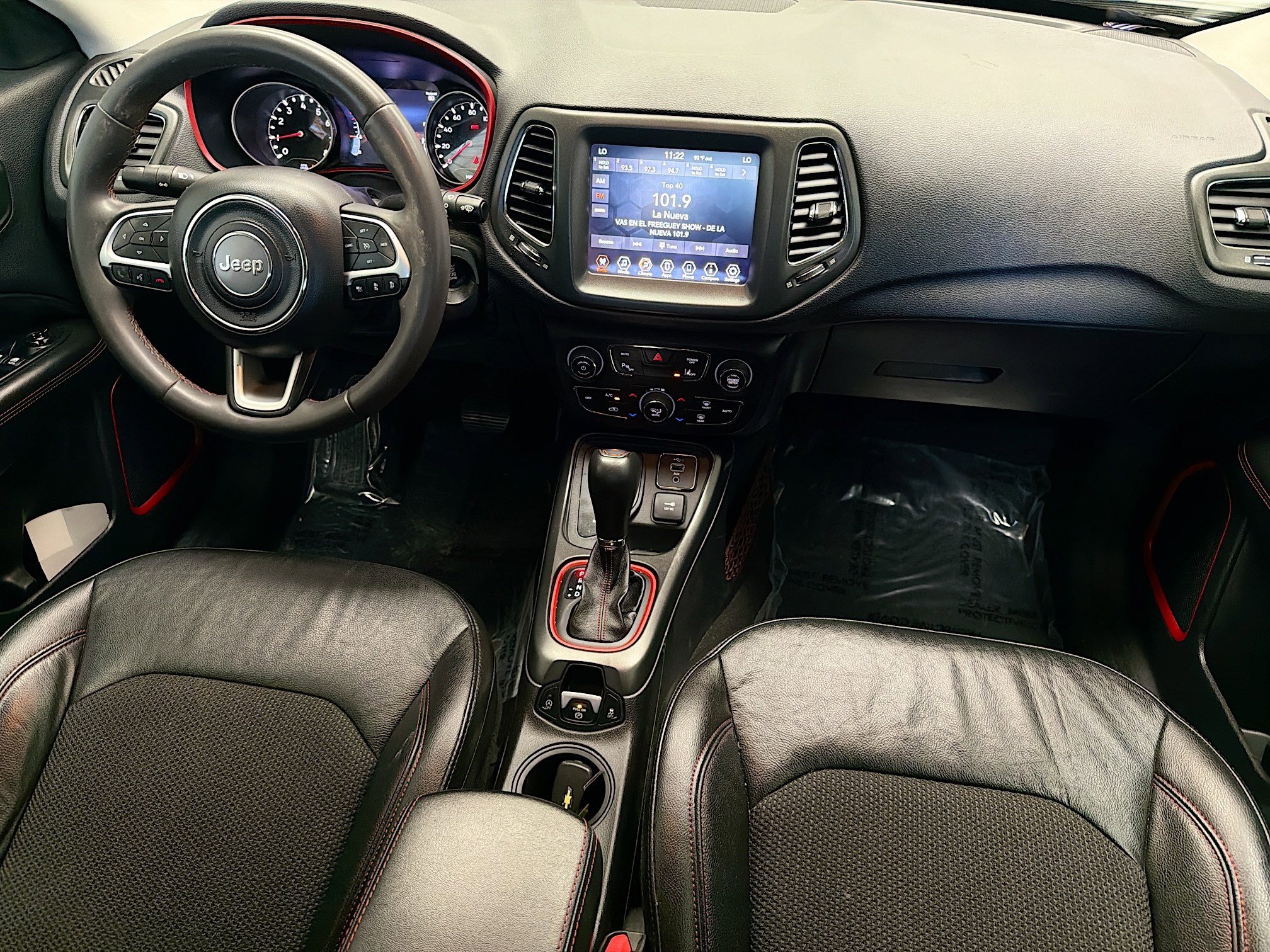 Used 2021 Jeep Compass Trailhawk image 12