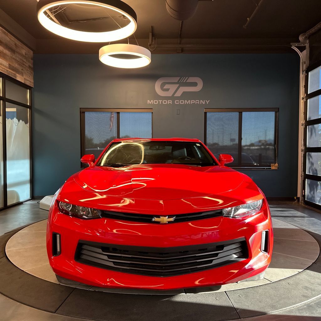 Used 2017 Chevrolet Camaro LT RWD image 8