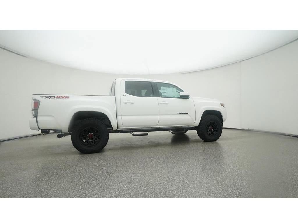 Used 2022 Toyota Tacoma TRD Sport w/ Technology Package AWD/4WD image 27
