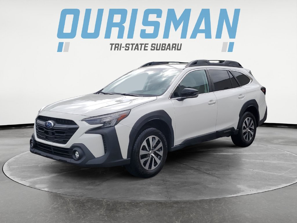 Certified 2025 Subaru Outback Premium AWD/4WD image 2