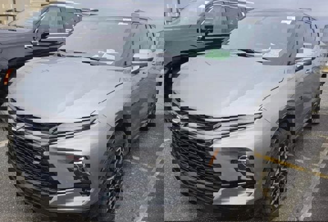 Used 2024 Chevrolet Blazer RS w/ Driver Confidence II Package image 3