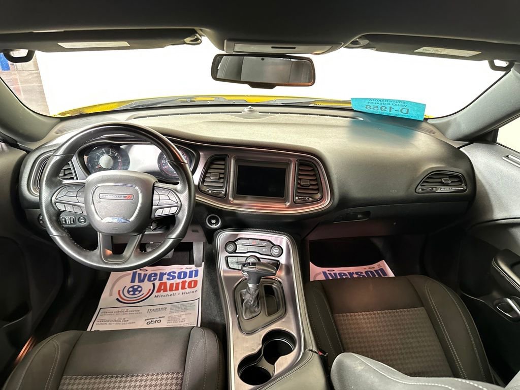 Used 2018 Dodge Challenger SXT w/ Blacktop Package image 28