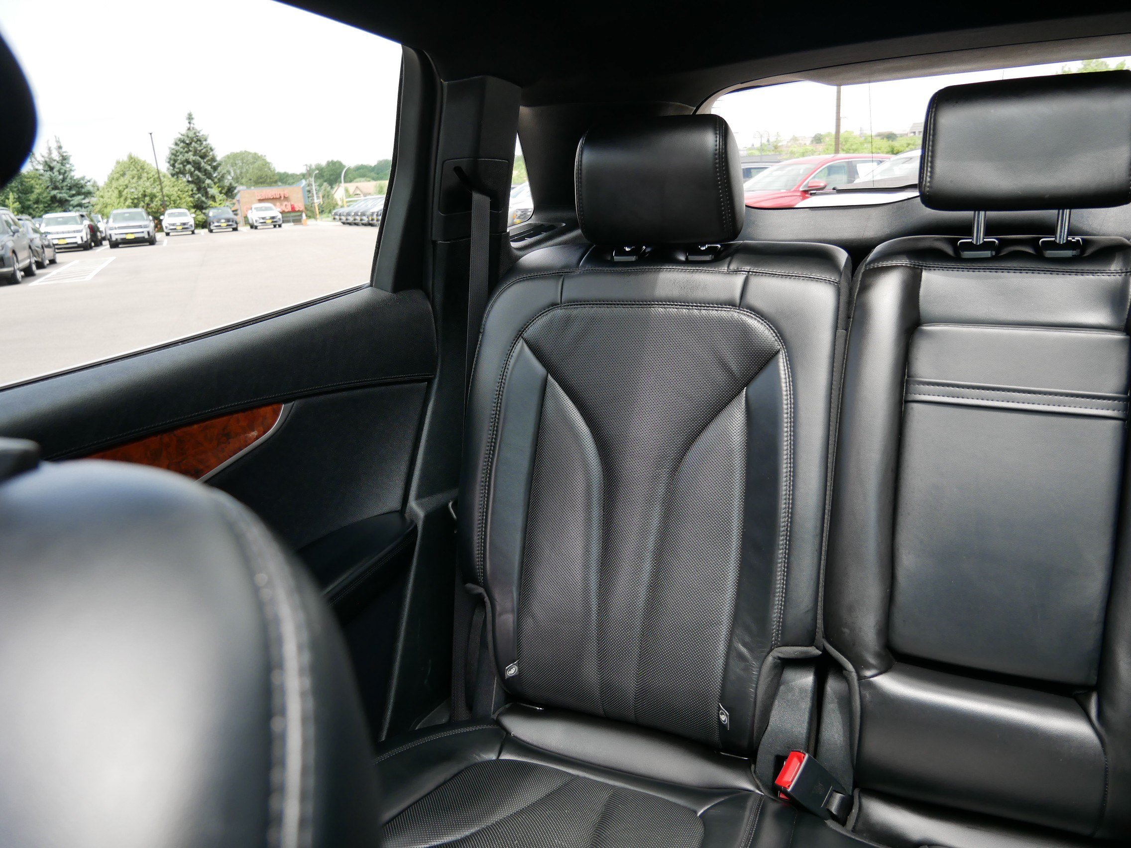Used 2020 Lincoln Nautilus Reserve w/ Cargo Utility Package AWD/4WD image 12