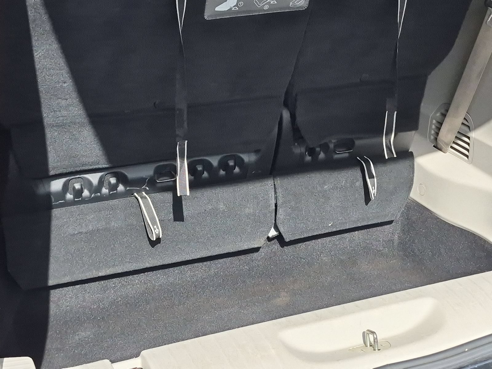 Used 2019 Chrysler Pacifica Touring-L FWD image 32