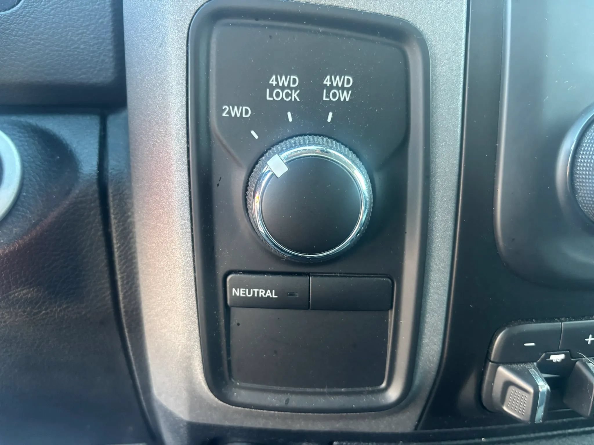Used 2017 RAM 1500 ST w/ SXT Appearance Group AWD/4WD image 24