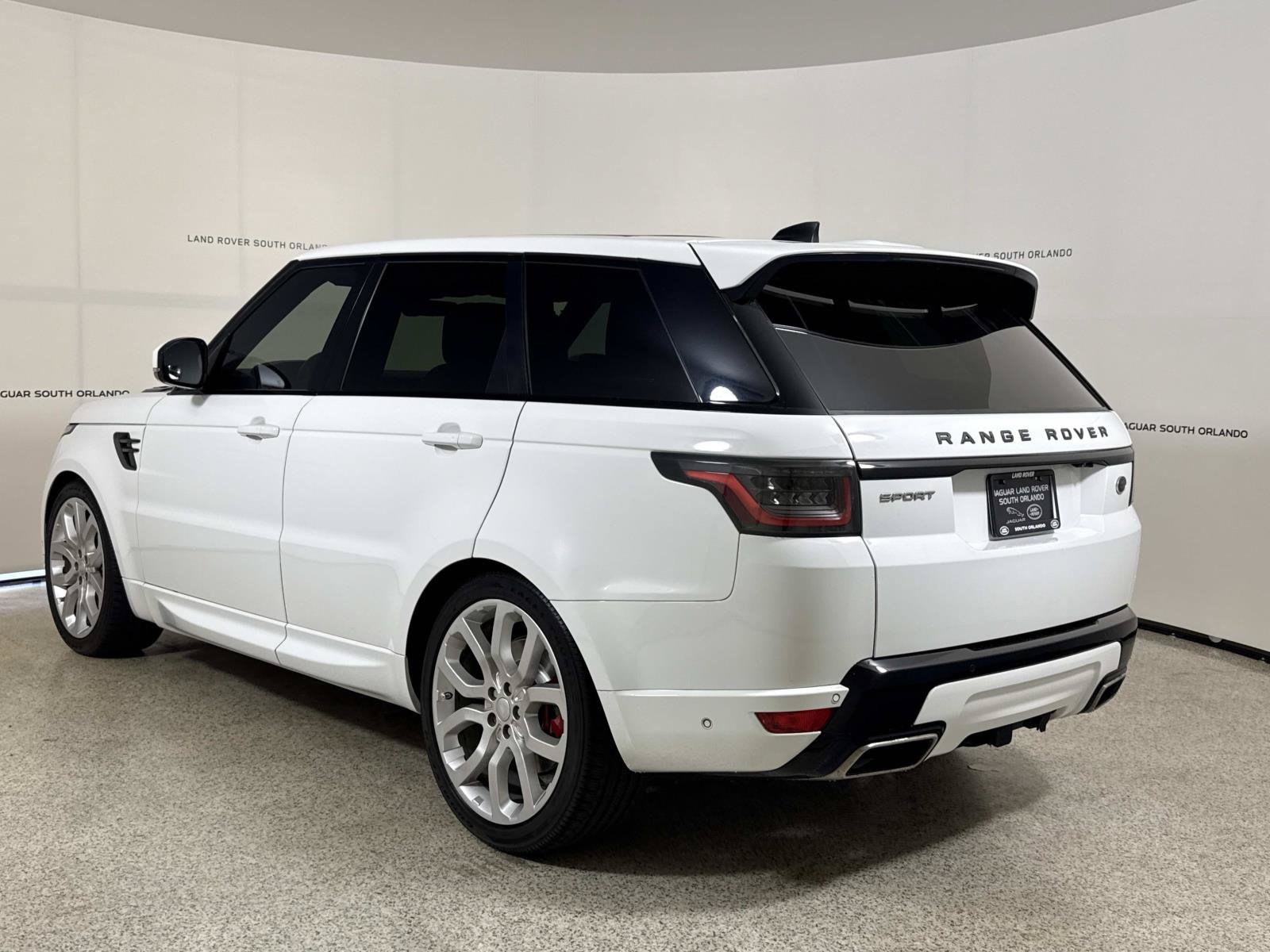 Used 2019 Land Rover Range Rover Sport Supercharged AWD/4WD image 3