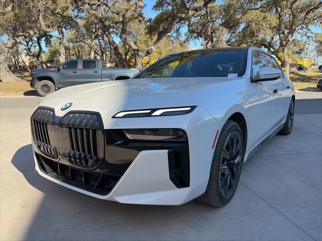 Used 2024 BMW 740i w/ Premium Package image 2