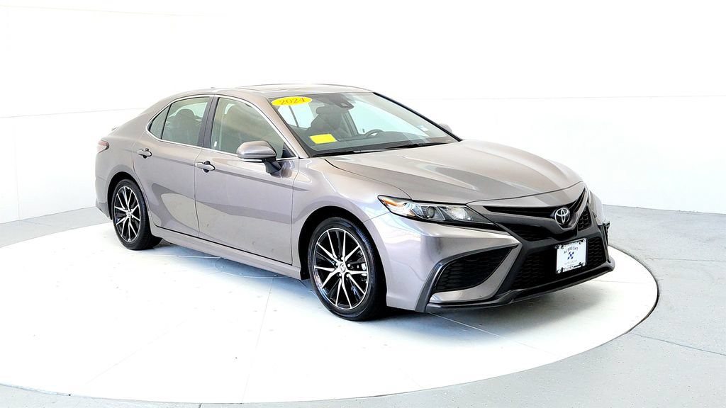 Certified 2024 Toyota Camry SE w/ Cold Weather Package AWD/4WD image 7