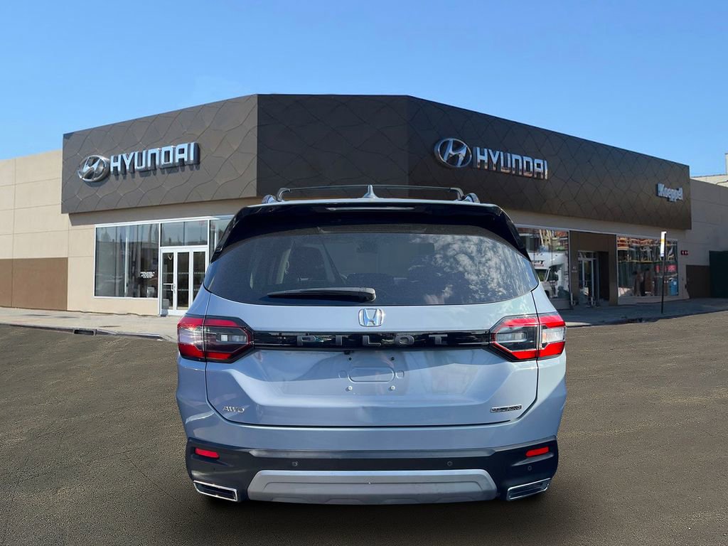 Used 2023 Honda Pilot Touring image 6