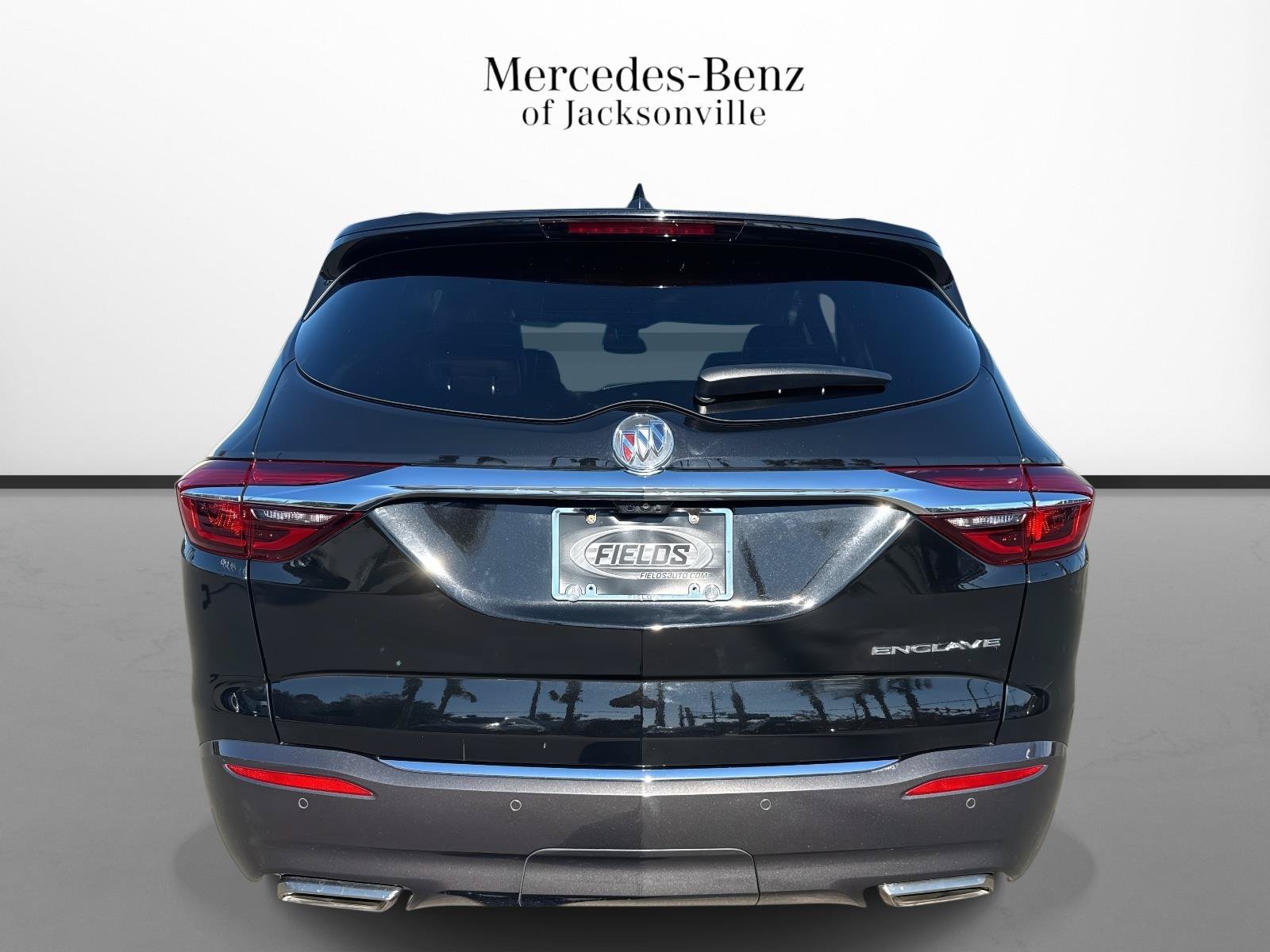Used 2019 Buick Enclave Avenir w/ Avenir Technology Package FWD image 4