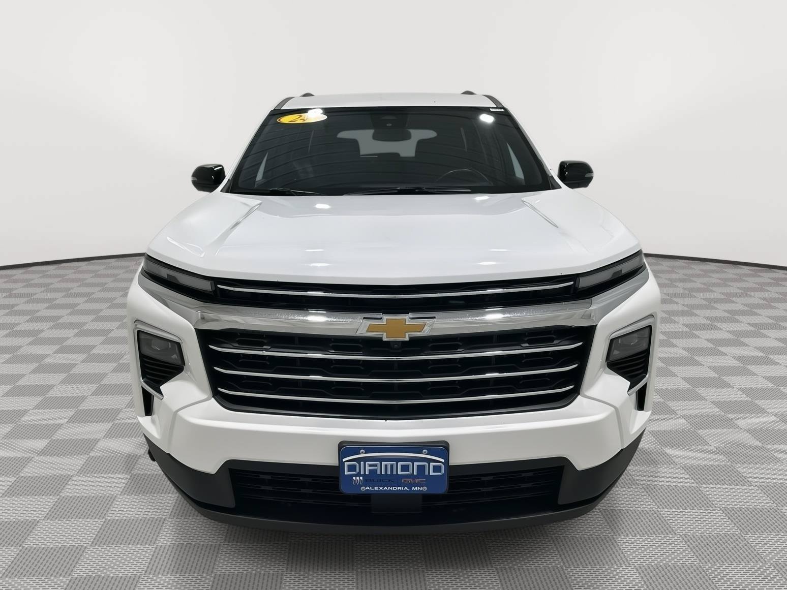Used 2024 Chevrolet Traverse LT w/ LPO, Floor Liner Package AWD/4WD image 8