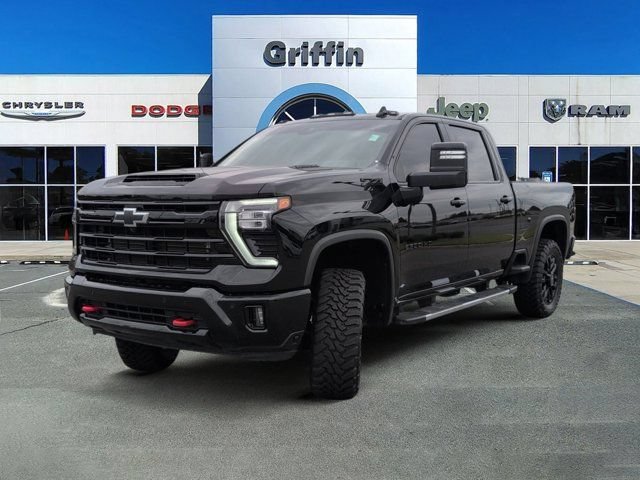 Used 2025 Chevrolet Silverado 2500 LTZ w/ LTZ Plus Package AWD/4WD image 11