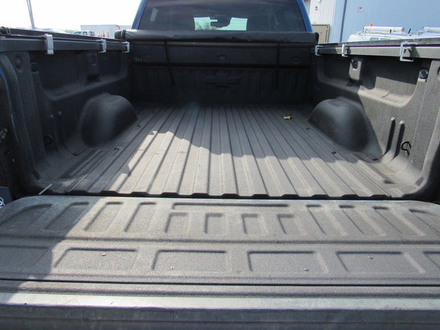 Used 2016 Chevrolet Silverado 2500 High Country w/ Duramax Plus Package AWD/4WD image 20