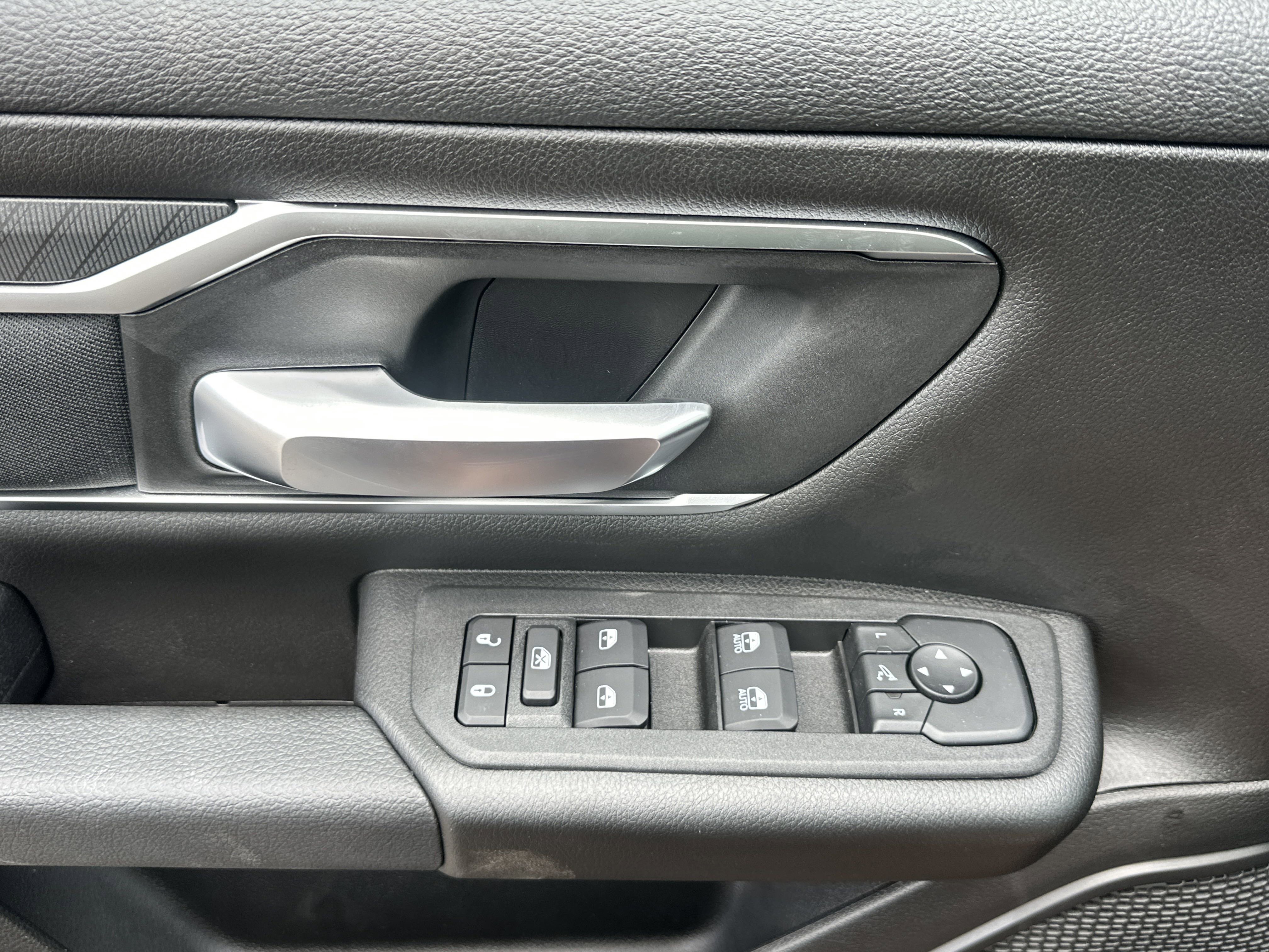 New 2026 RAM 1500 Big Horn AWD/4WD image 11