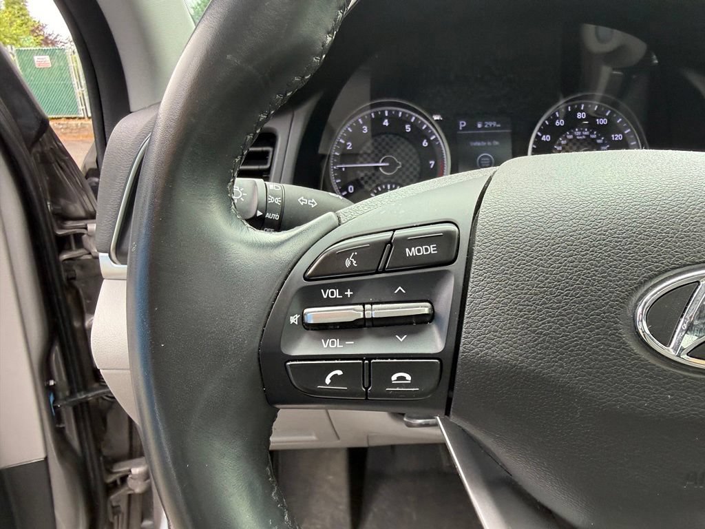 Used 2020 Hyundai Elantra Value Edition FWD image 11