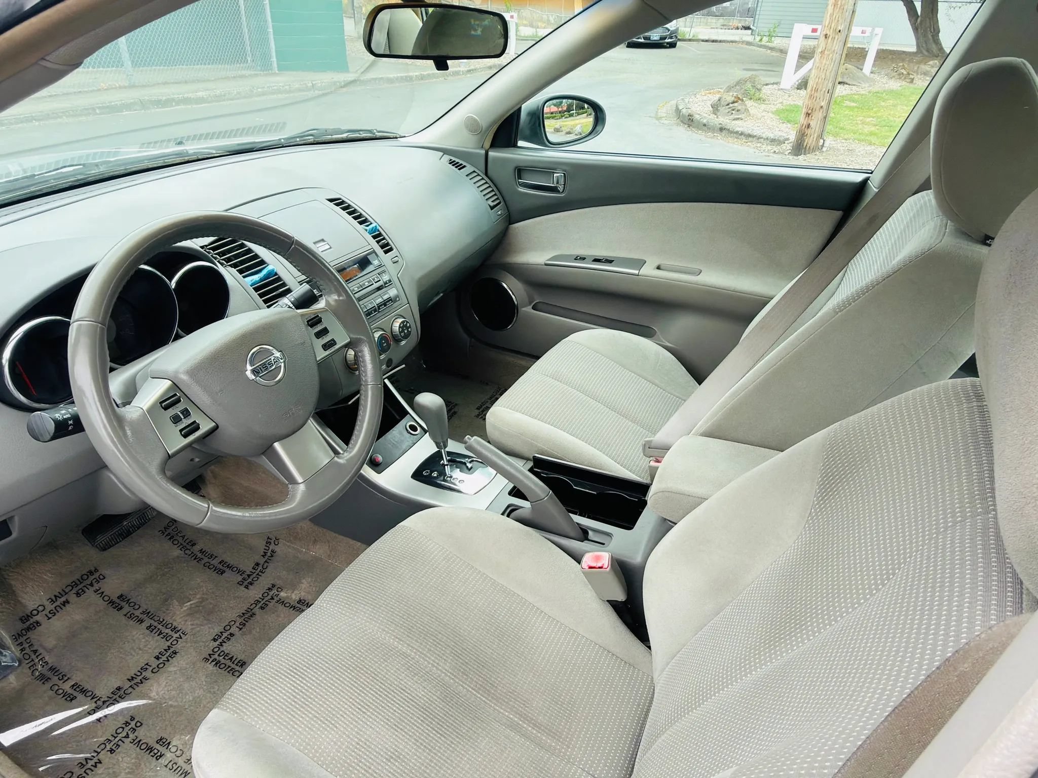 Used 2006 Nissan Altima 3.5 SE FWD image 9