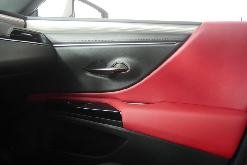 Used 2024 Lexus ES 350 F Sport w/ Accessory Package (Z2) image 26