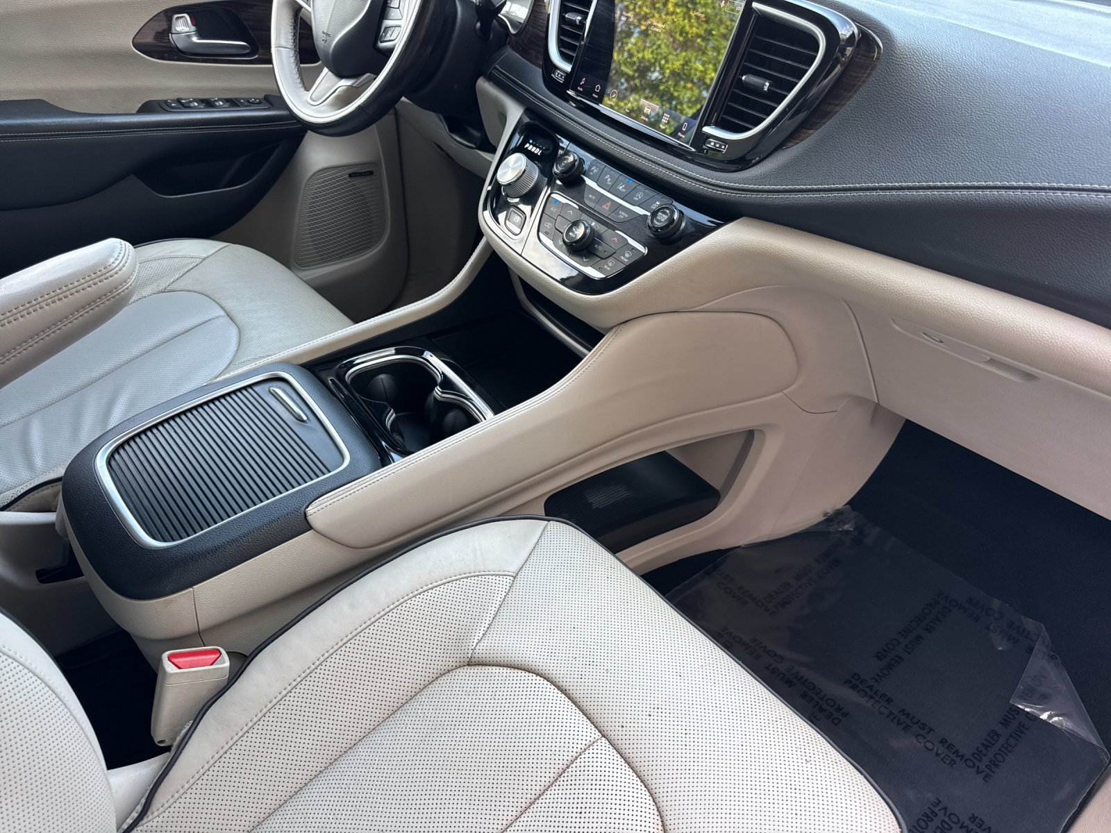 Used 2021 Chrysler Pacifica Limited w/ Premium & Safety Sphere Group AWD/4WD image 19