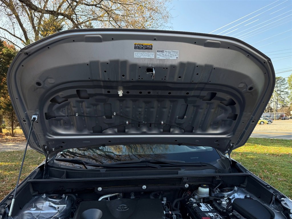 Used 2019 Toyota RAV4 LE w/ All Weather Liner Package image 59