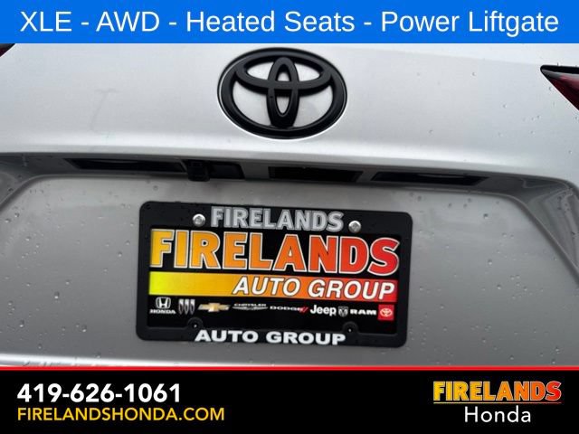 Used 2024 Toyota Highlander XLE AWD/4WD image 50