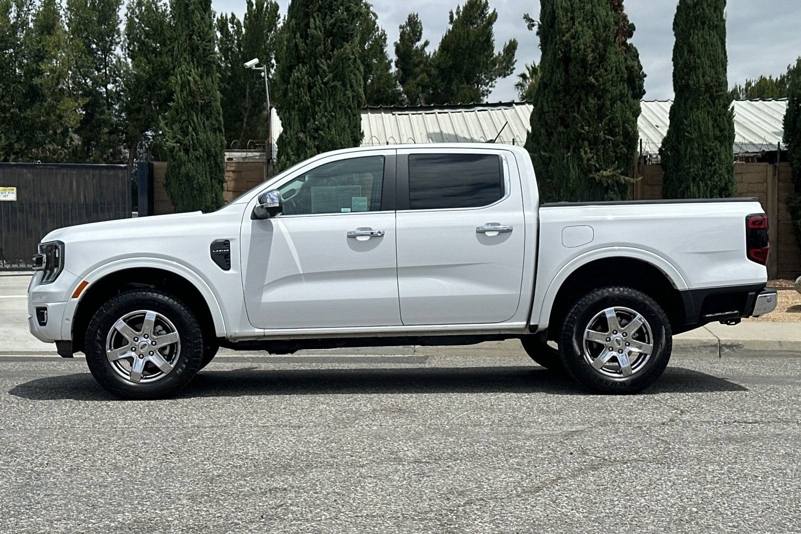 Used 2024 Ford Ranger Lariat w/ Trailer Tow Package RWD image 7