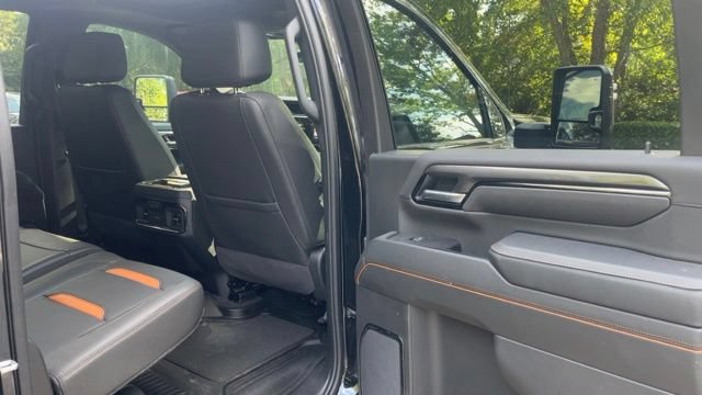 Used 2025 GMC Sierra 2500 AT4 w/ AT4 Premium Plus Package AWD/4WD image 12
