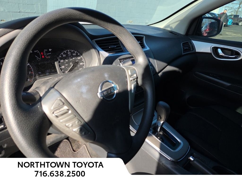 Used 2015 Nissan Sentra S image 12