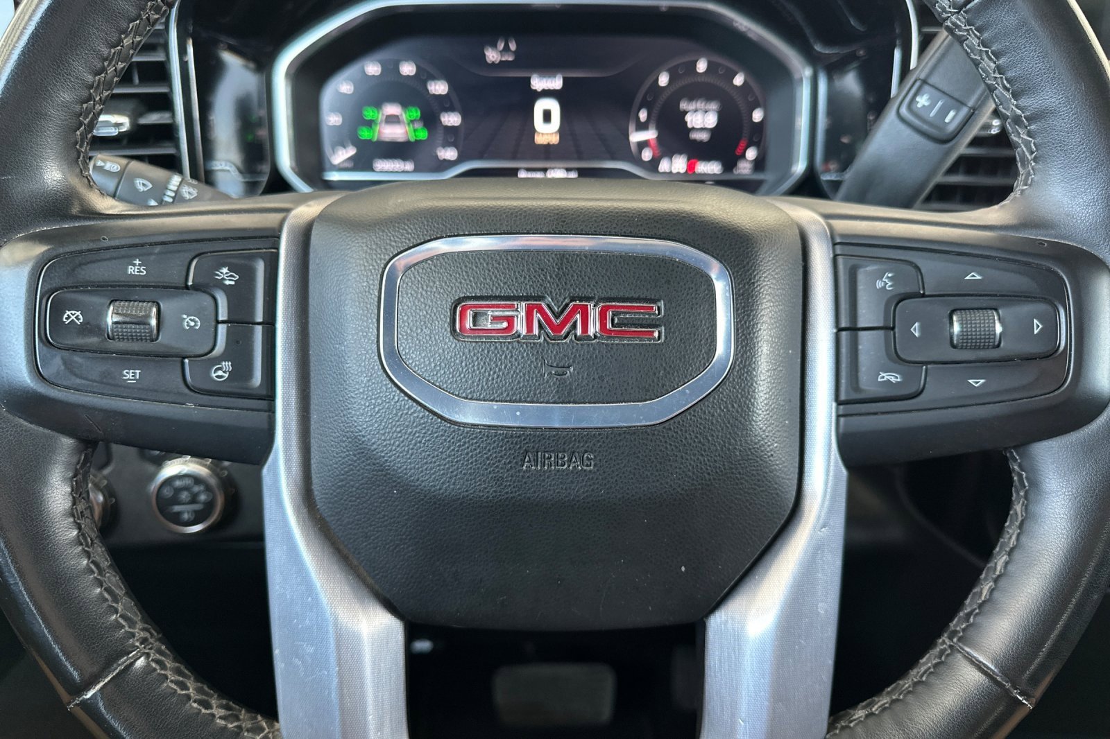 Used 2024 GMC Sierra 1500 SLT image 33