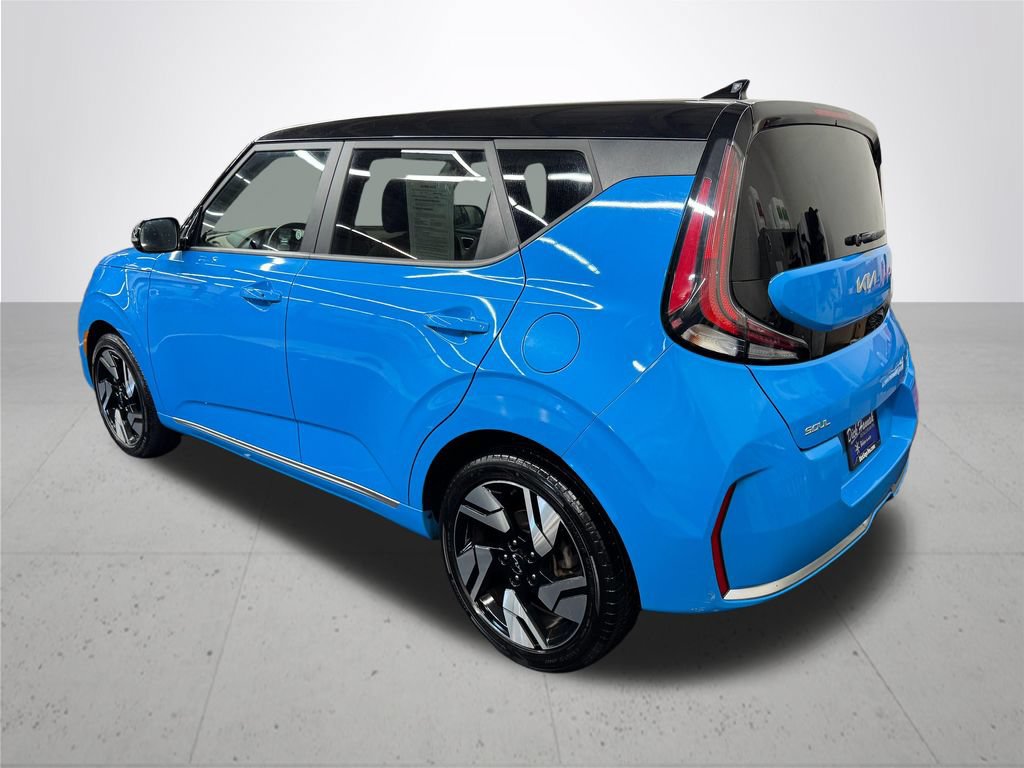 Used 2023 Kia Soul GT-Line FWD image 4