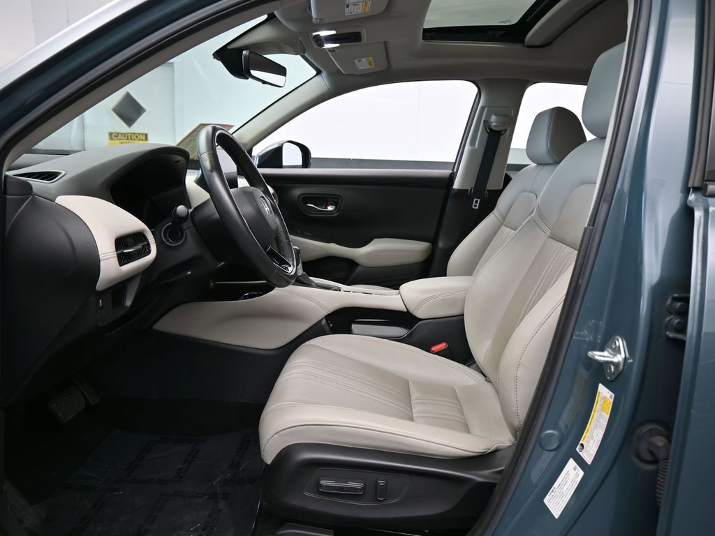 Used 2024 Honda HR-V EX-L image 12