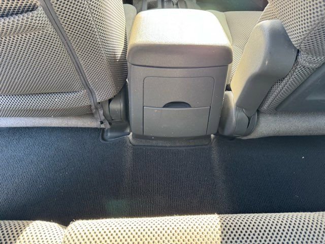 Used 2013 Nissan Frontier SV image 21