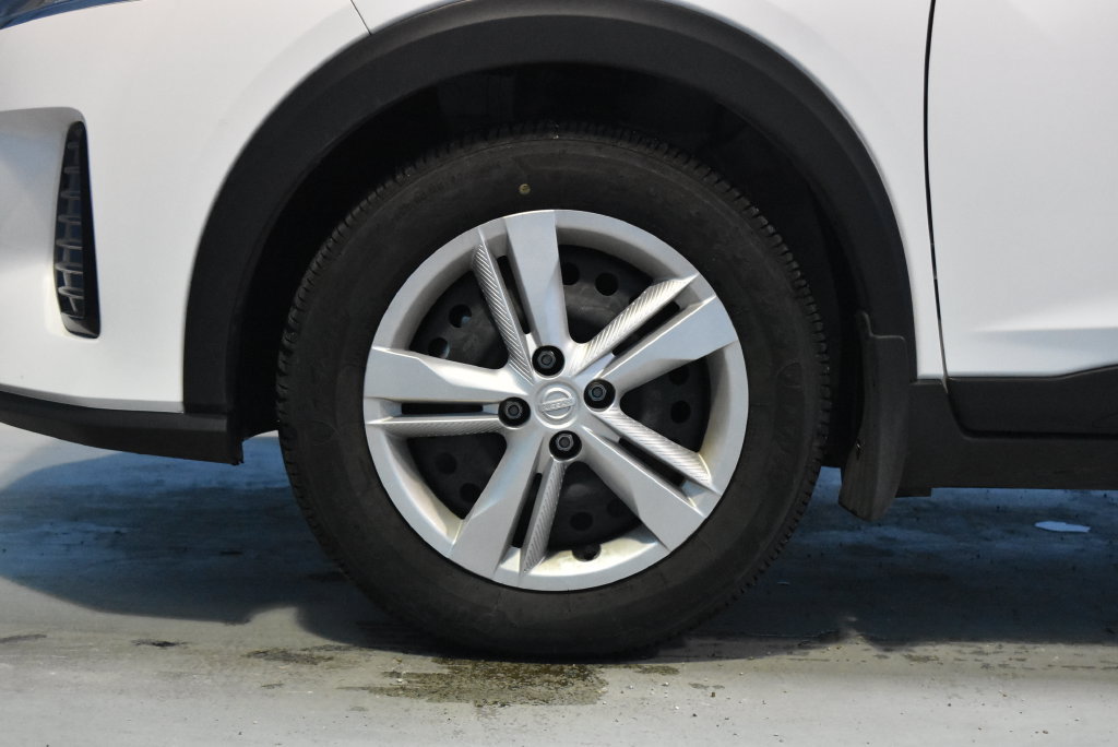 Used 2025 Nissan Kicks Play S FWD image 20