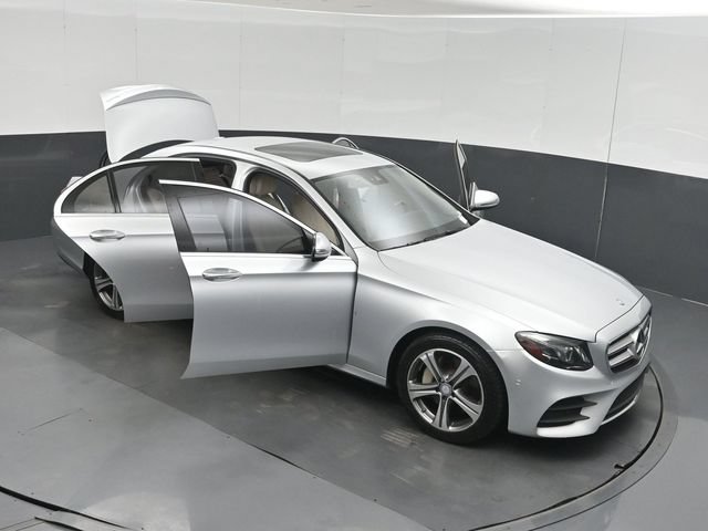 Used 2017 Mercedes-Benz E 300 4MATIC image 63