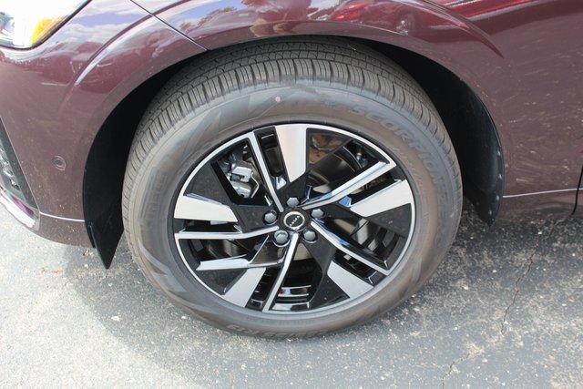 New 2026 Volvo XC60 B5 Plus w/ Protection Package Premier image 10