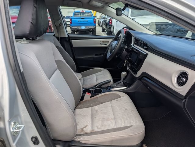 Used 2017 Toyota Corolla LE FWD image 29
