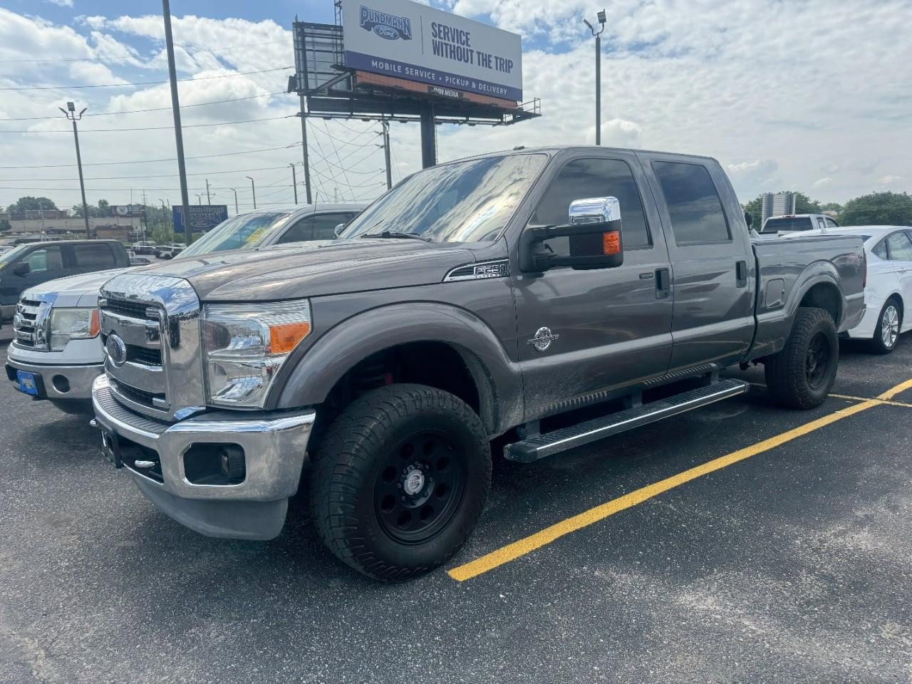 Used 2014 Ford F250 XLT w/ XLT Premium Package AWD/4WD image 9