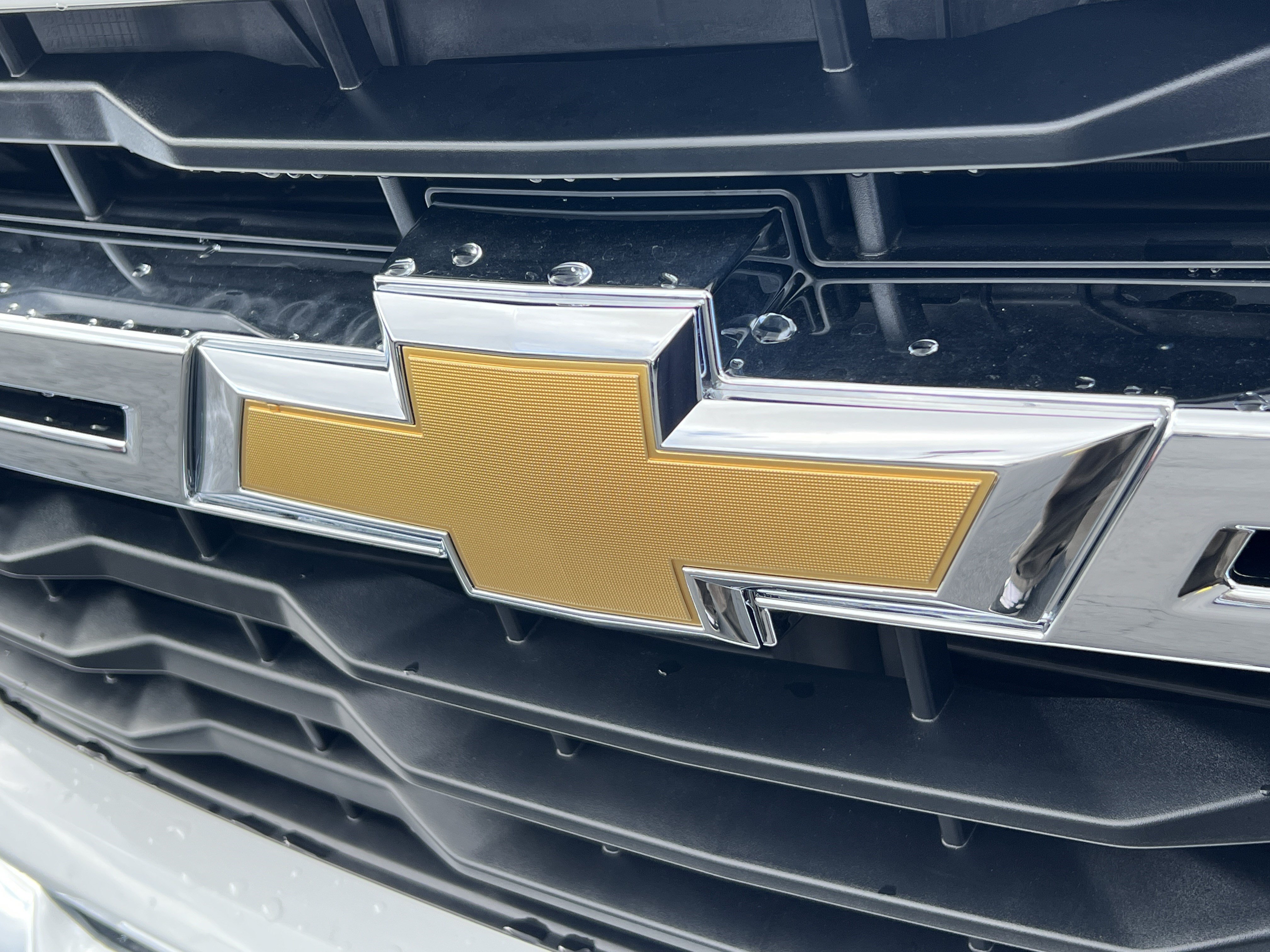 Used 2025 Chevrolet Silverado 2500 LT w/ Convenience Package AWD/4WD image 8