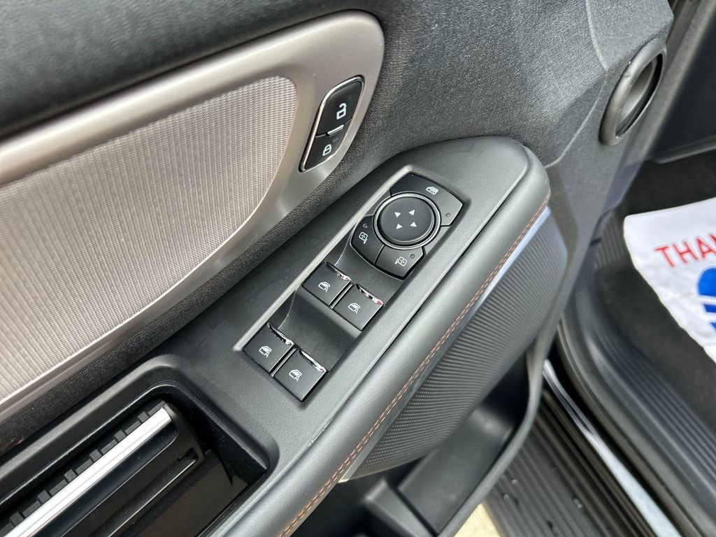 Used 2025 Ford Expedition Active image 13