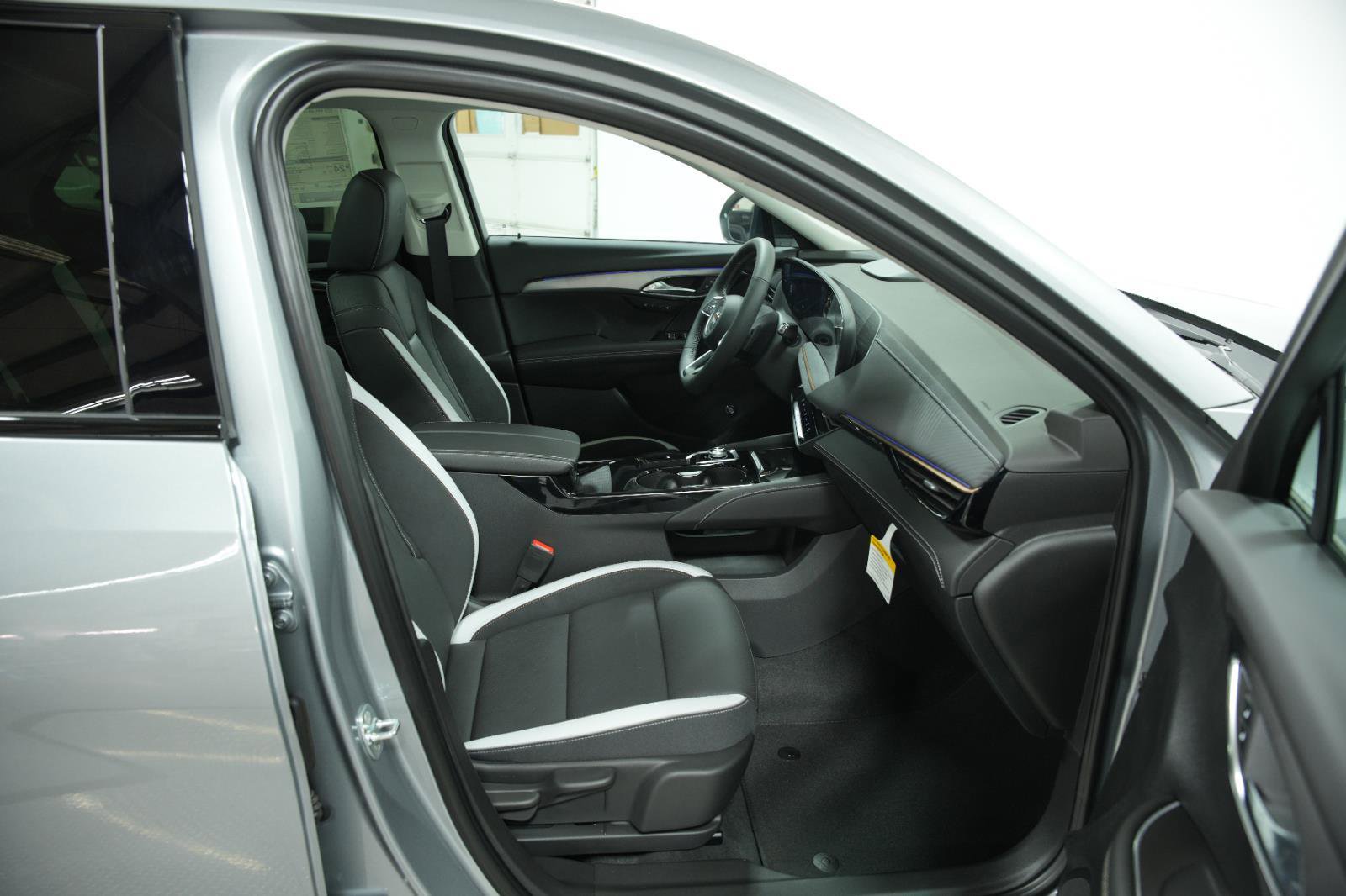 New 2025 Buick Envision Sport Touring image 19