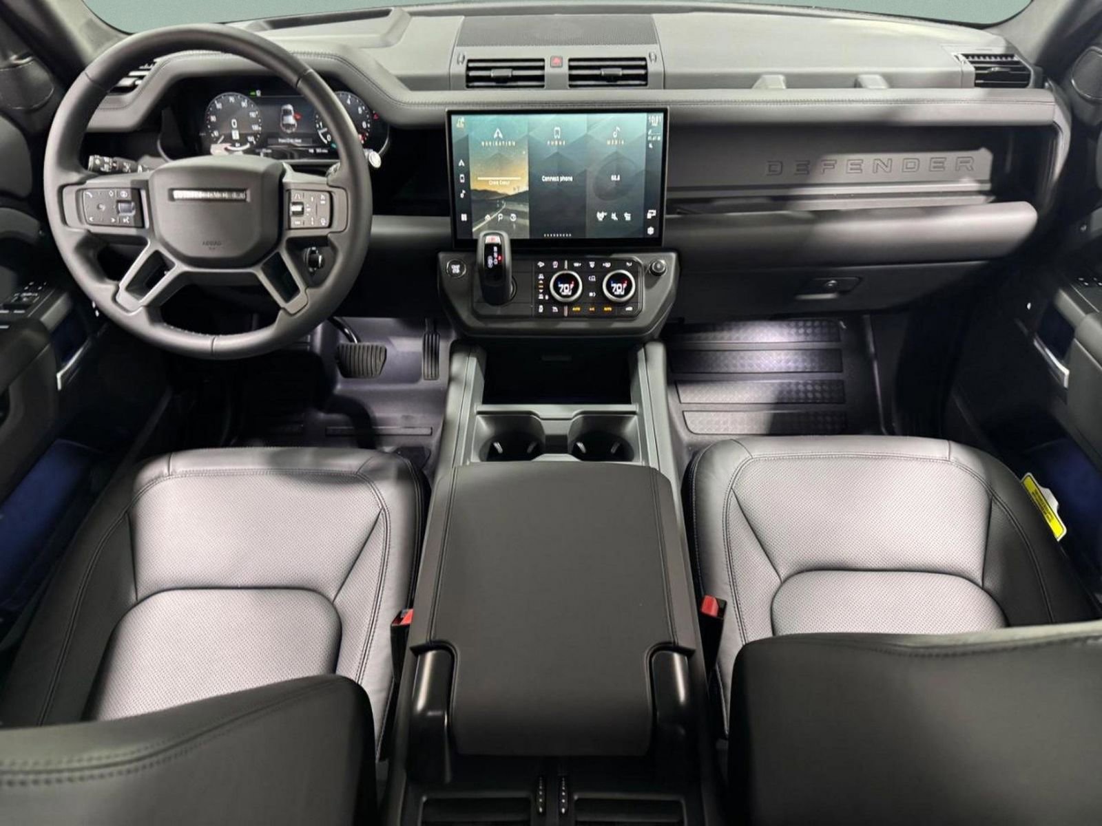 New 2026 Land Rover Defender 110 X-Dynamic SE image 12