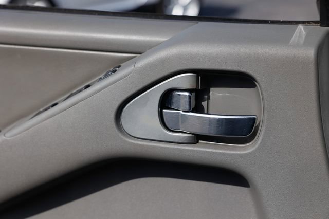 Used 2012 Nissan Frontier SL image 44